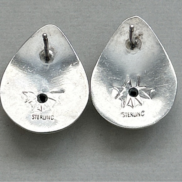 Vintage Southwestern Sterling Silver Puffed Teardrop Earrings - Picture 8 of 8